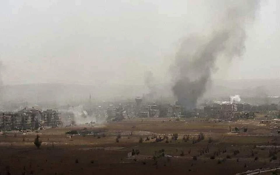 Συρία: Αμερικανική επιδρομή εναντίον θέσεων του στρατού – Διαψεύδουν οι ΗΠΑ